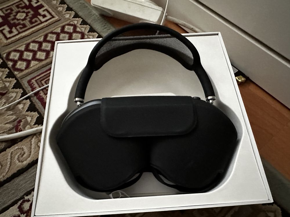 Продам airpods max