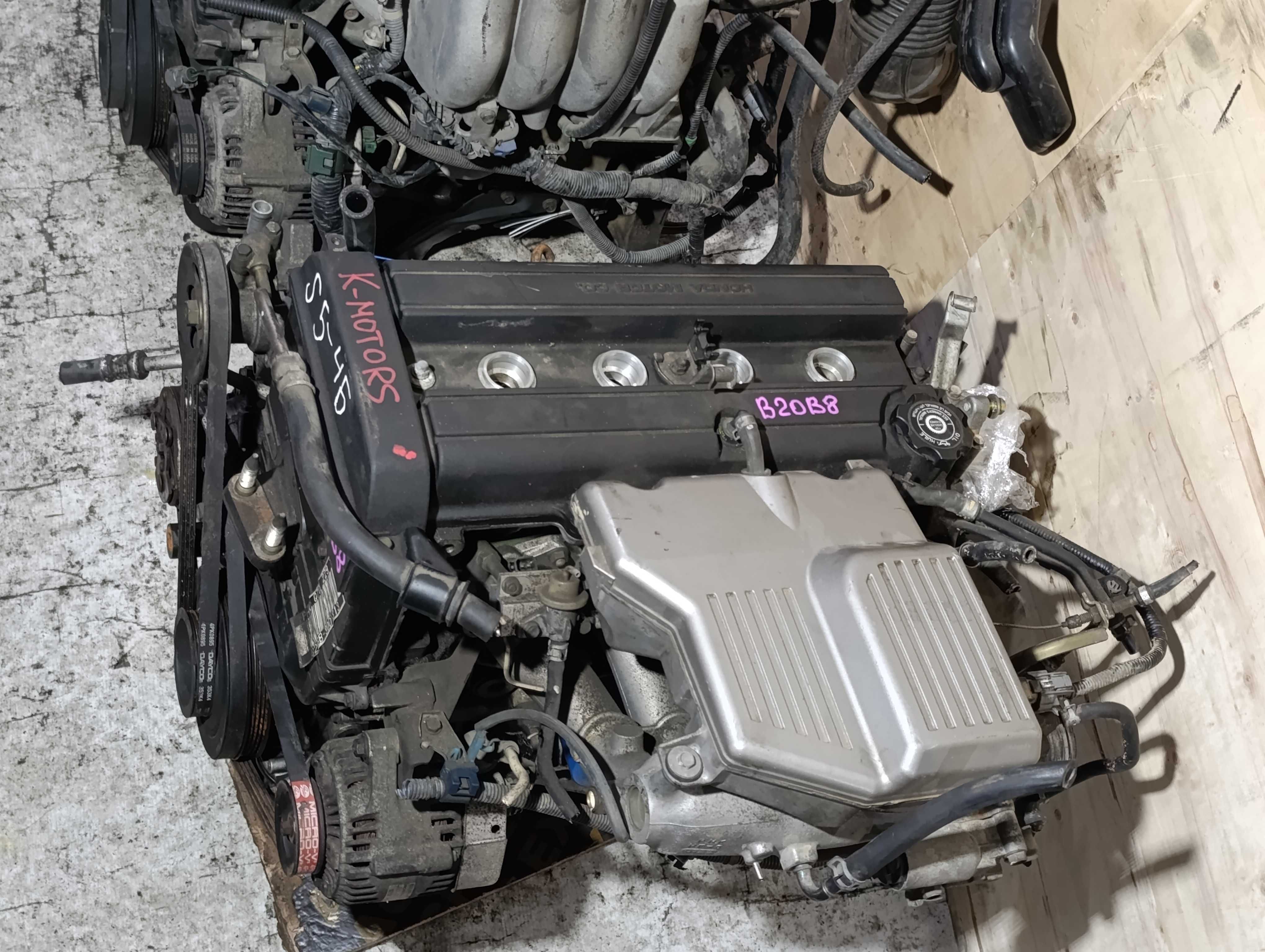 Двигатель B20B B20 B20B8 2.0 Honda CR-V Stepwgn Orthia