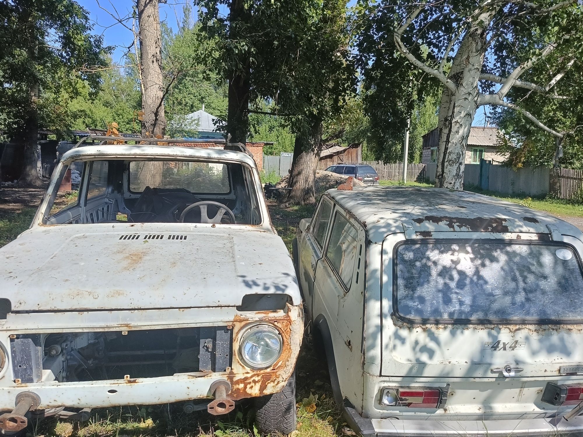 Продам Ниву документы в порядке