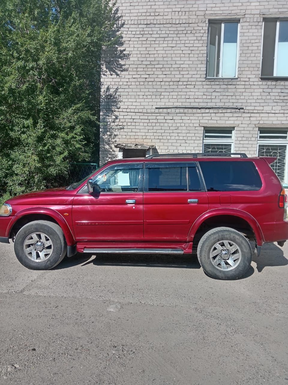 Продам mitsubishi pajero sport