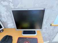 Монитор   HP 19”