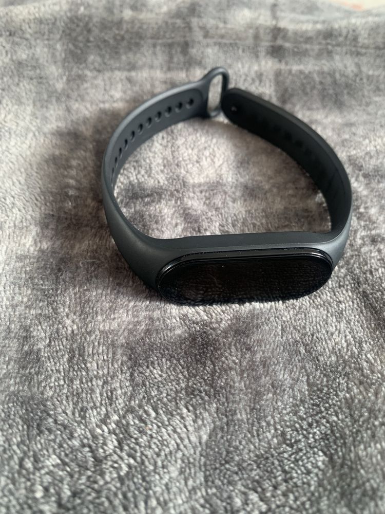 Часы Xiaomi Mi Smart Band 7
