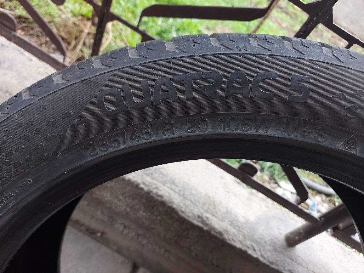 Комплект зимних шин 255/45 R20