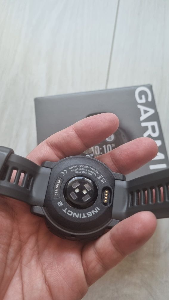 Garmin instinct 2