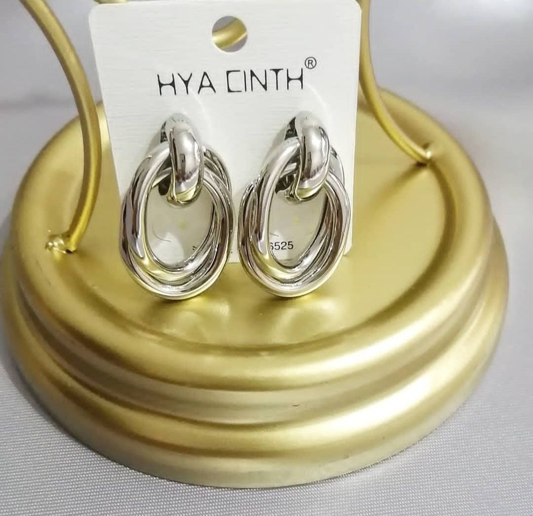 Продам титановые серёжки