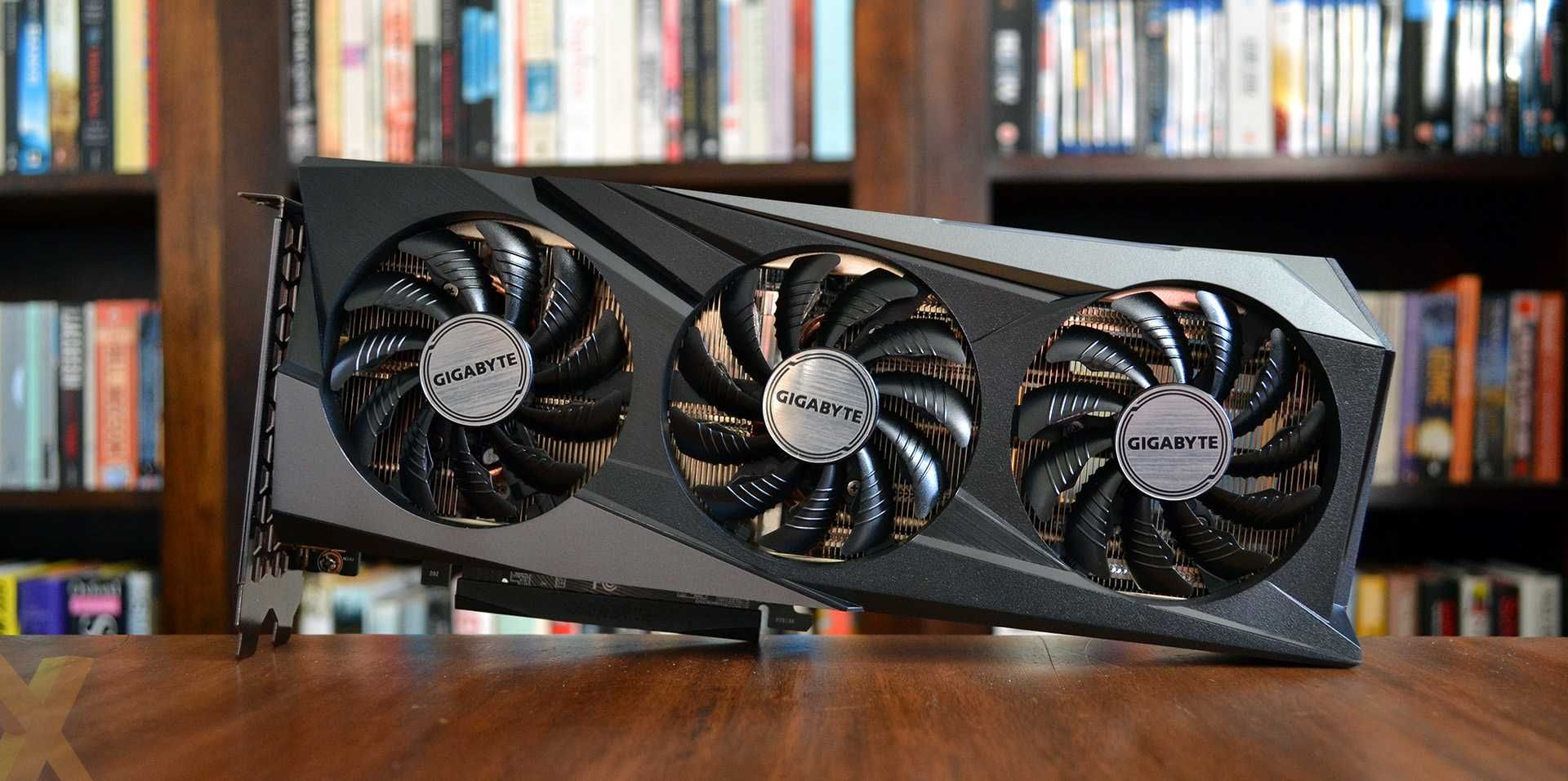 Продам Видеокарту GIGABYTE GeForce RTX 3060 GAMING OC 12G  12 ГБ