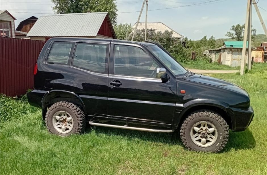 Продам Nissan mistral