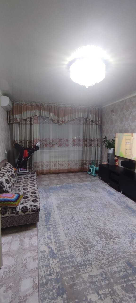 Срочно продам 4-х комнатную квартиру в мкр. Дружба