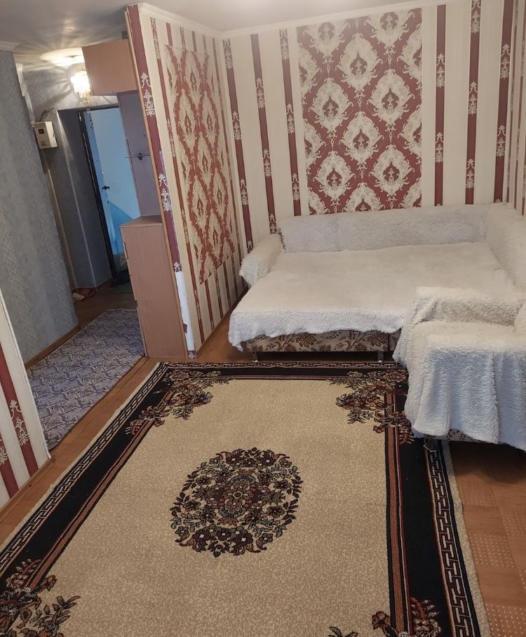 Сдам кв 1,5-ку за 85000+ свет по улице 30 Гвардейской дивизий 30