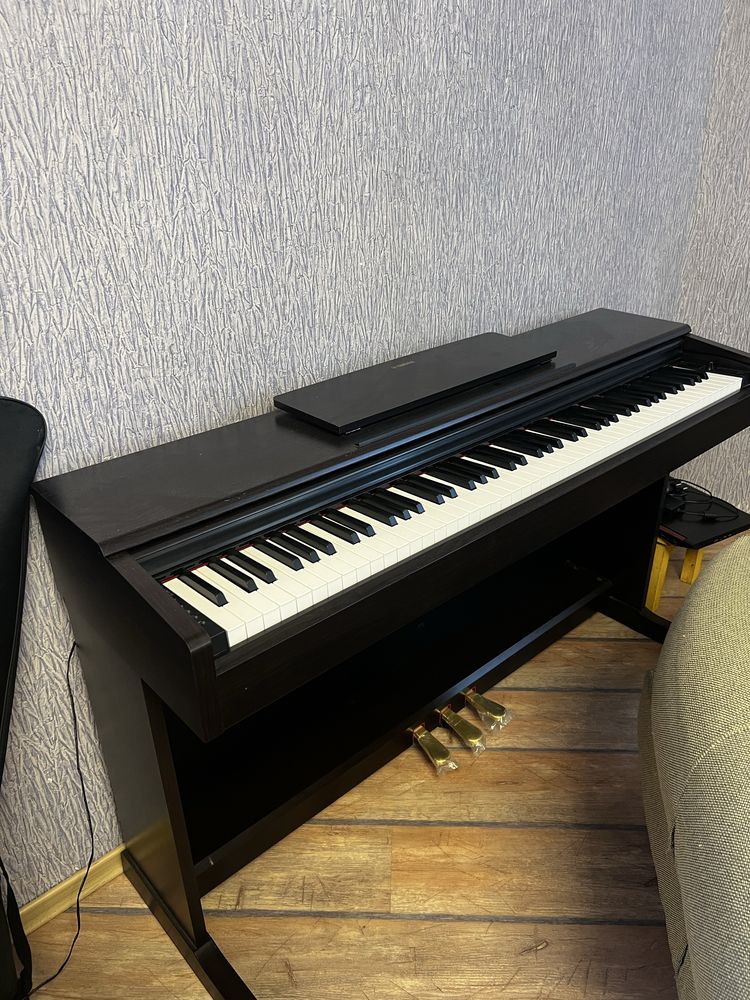 Электронное цифровое пианино Yamaha
