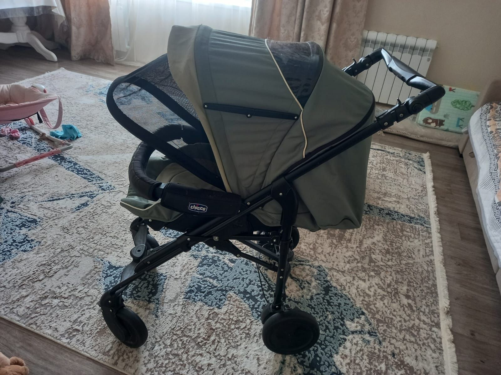 Продам детскую коляску 3 в 1 от бренда Chicco, состояние идеальное