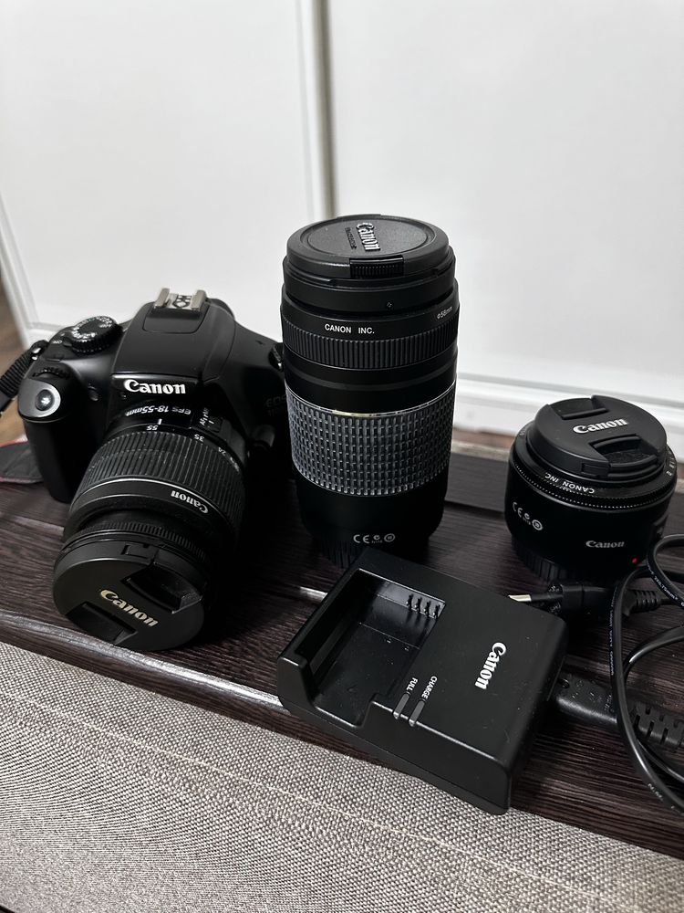 Canon  EOS  1100D