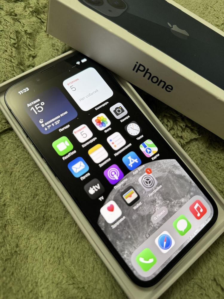 продам iphone 13