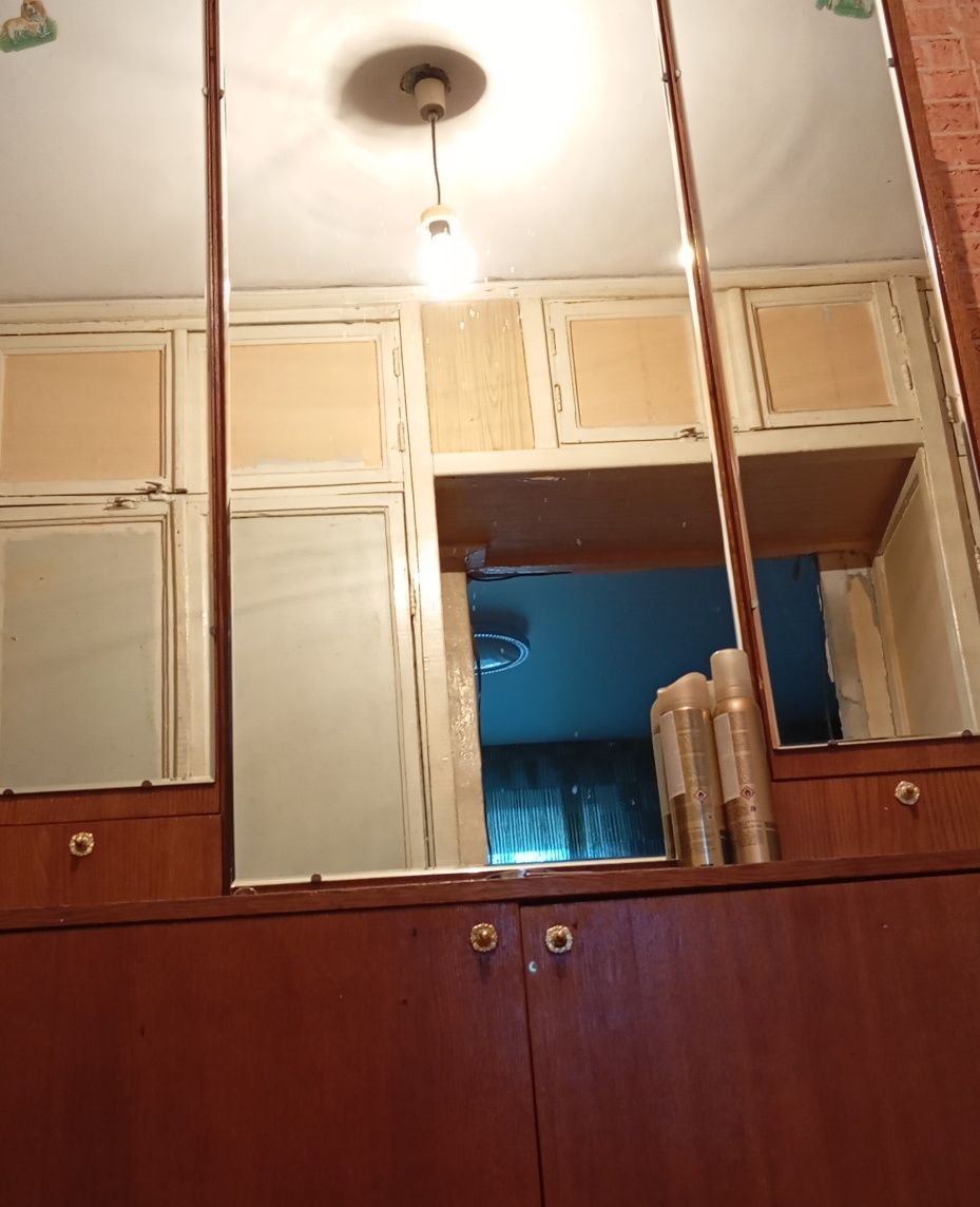 Продам трельяж 12000