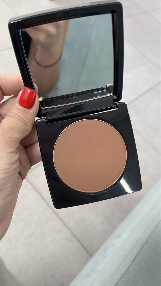 Bobbi Brown, MAC