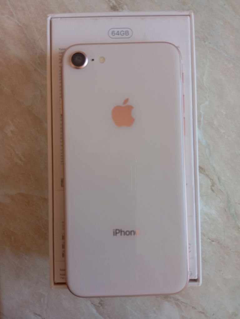 iPhone 8 Gold 64gb