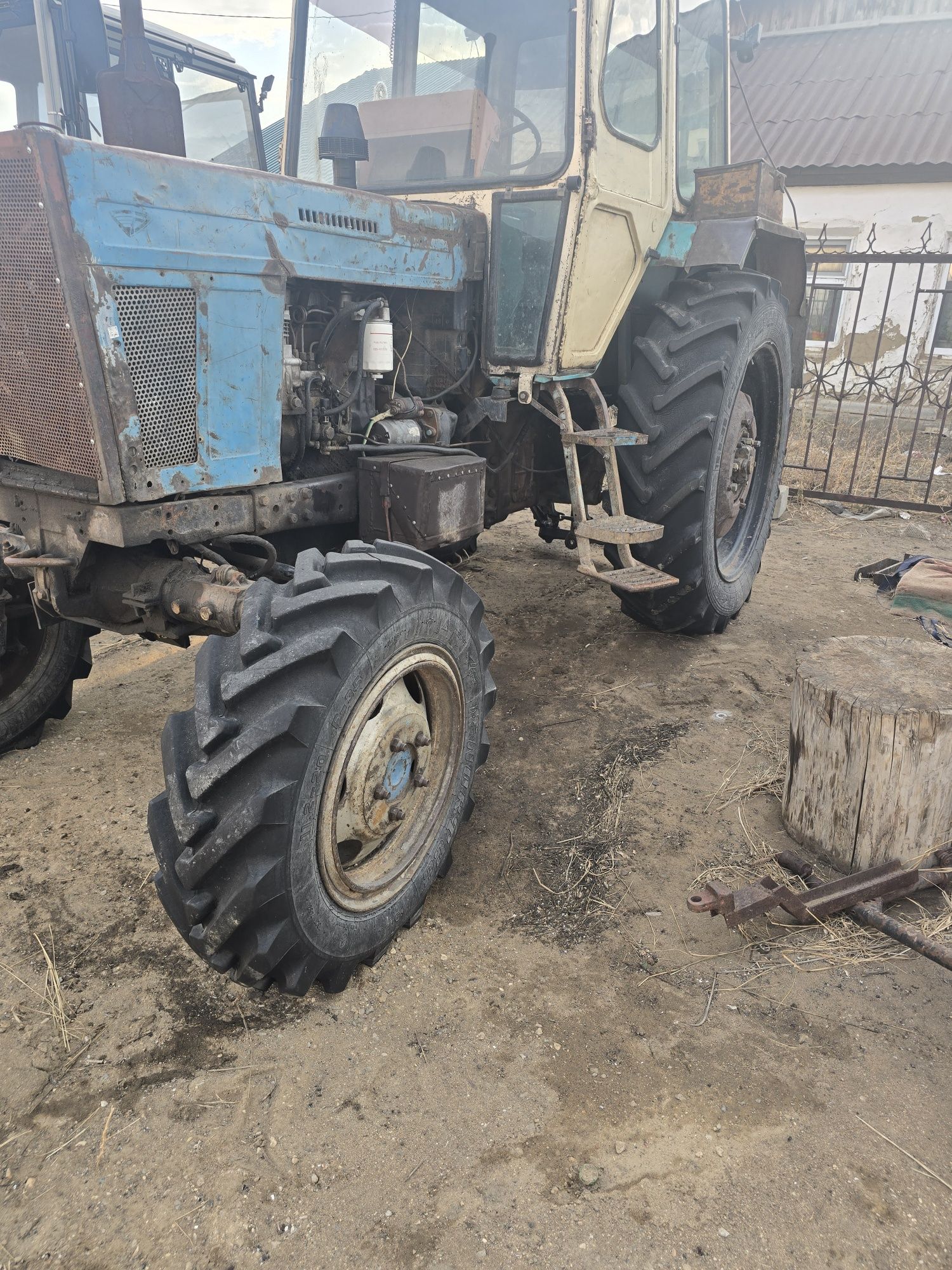 Продам МТЗ 80 4х4