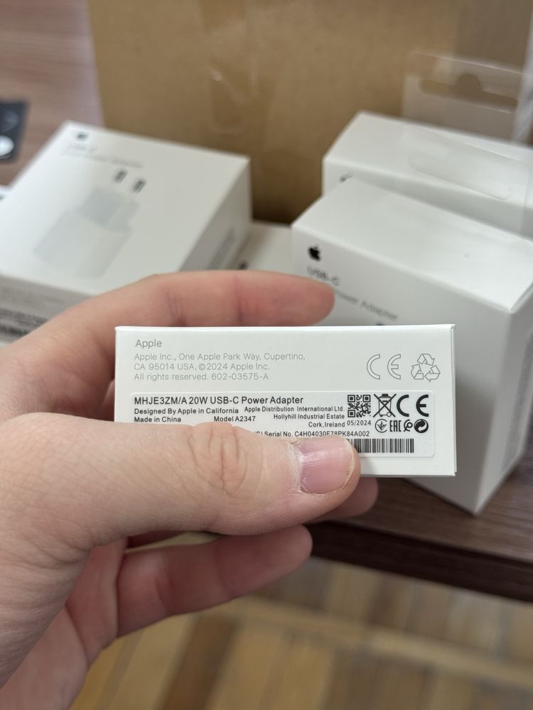 Адаптер apple 20w