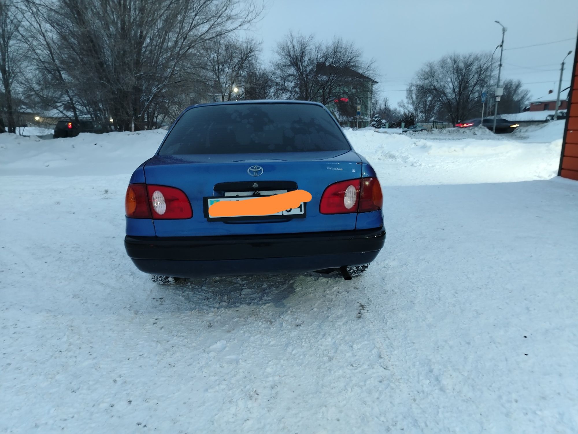 Тайота королла е 110