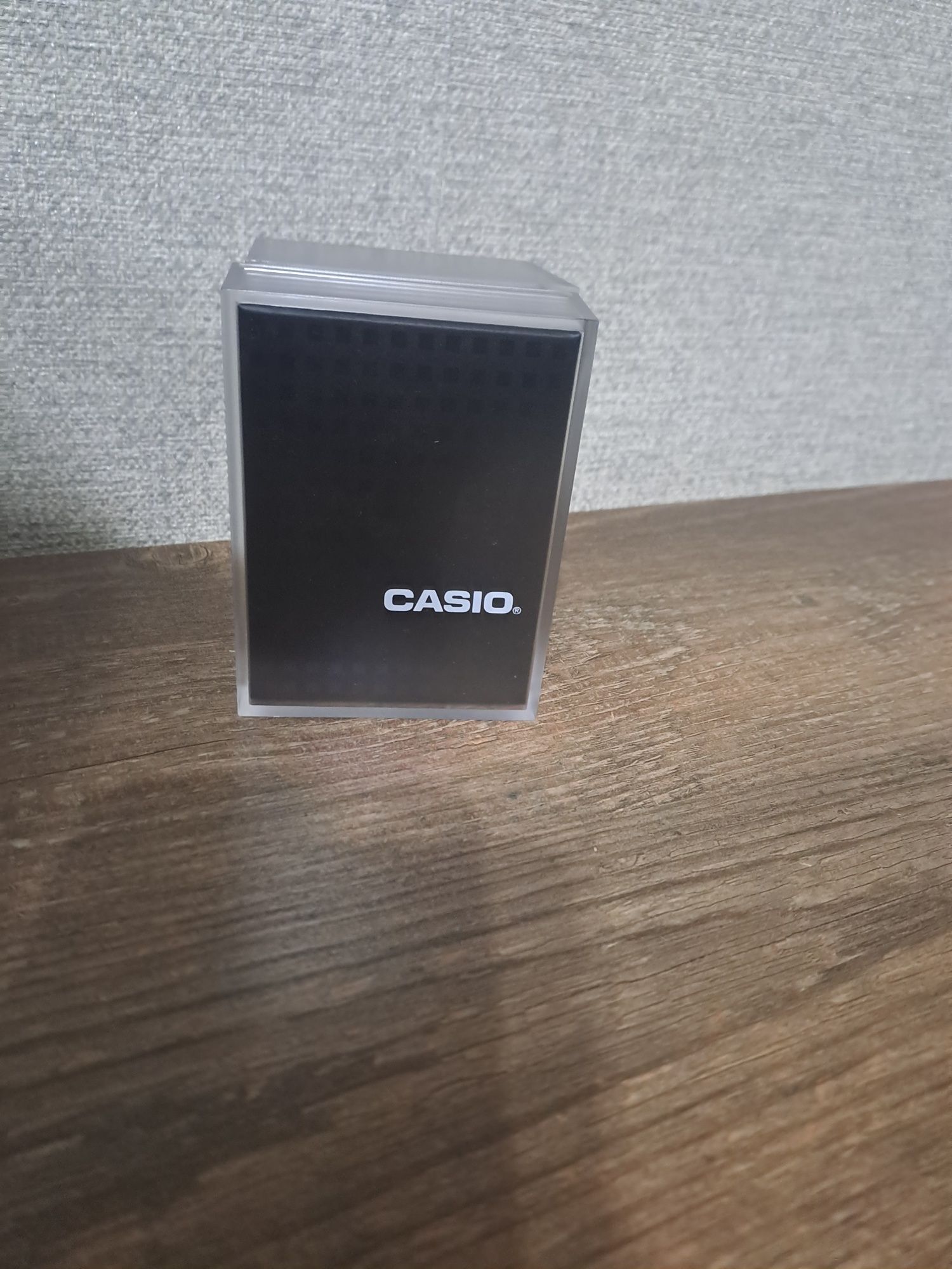 Продам наручные мужские часы Casio