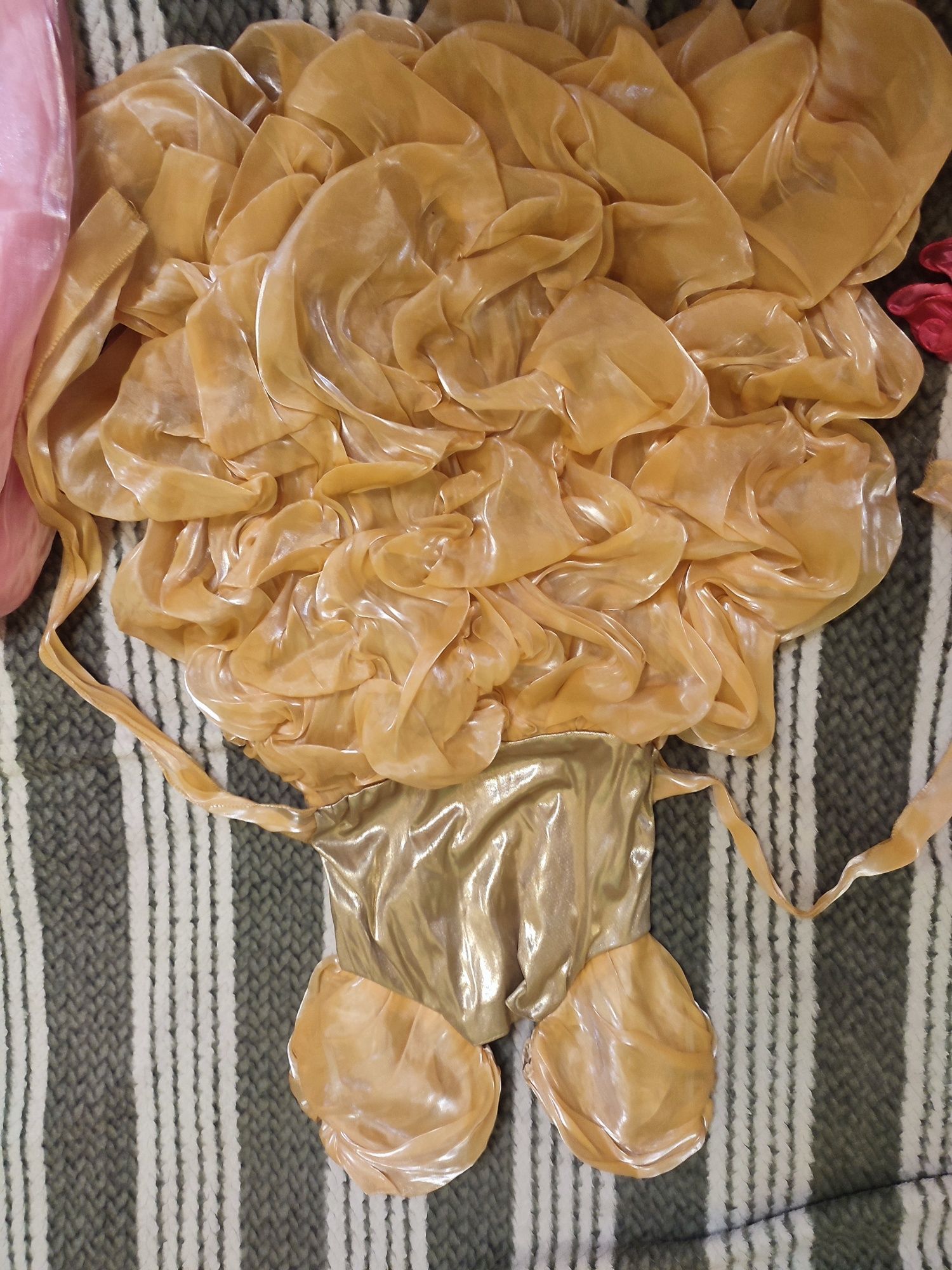 Продам детские платья