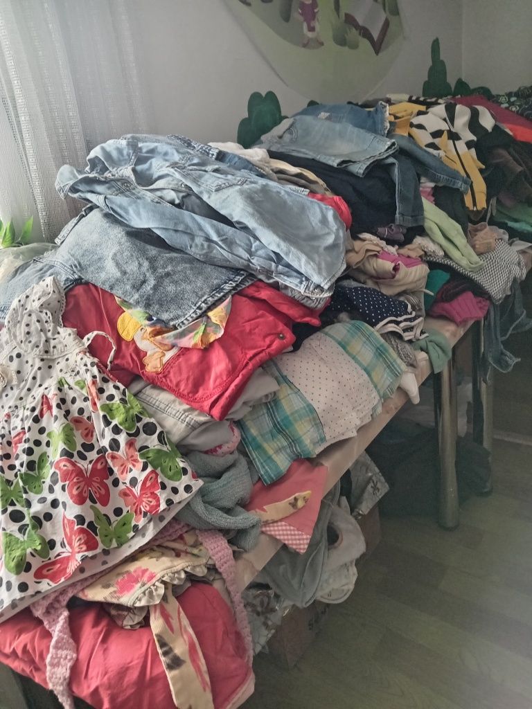 Детская и взрослая одежда и обувь бесплатно