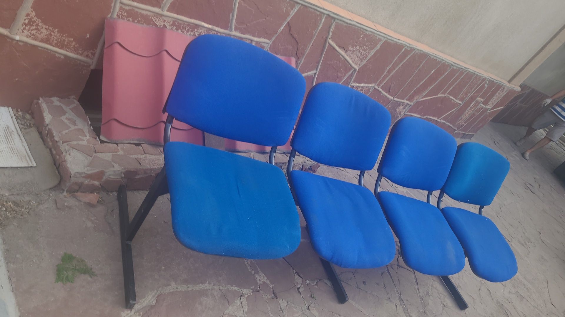 Продам мягкая скамейка  из 4 сидений,