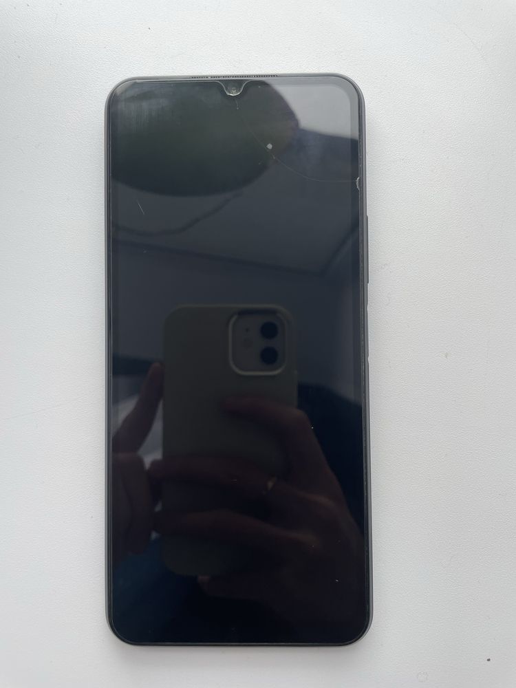Телефон vivo 64гб