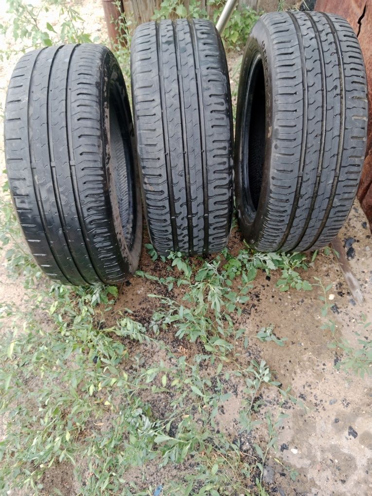 Продам авто шины б/у лет.зим