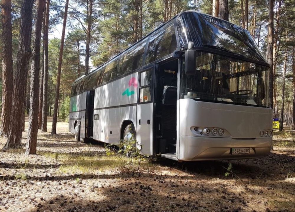 Кортежи любых видов,лимузины,автобусы,трансфера,встречи,выписка,родом