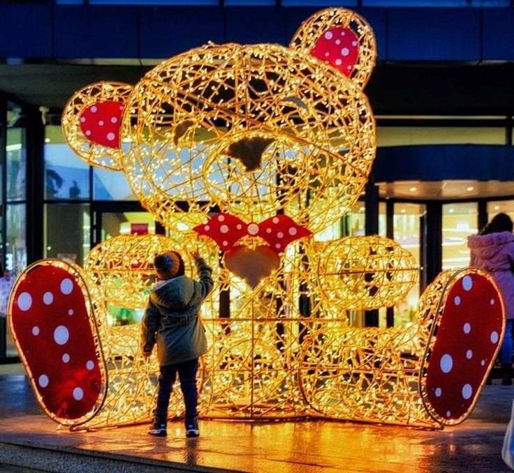 Новогодное оформление, грлянда, олени,  оформление города, елки,
