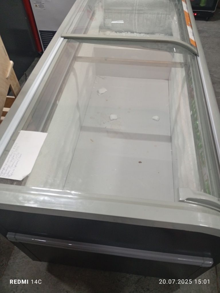 Продам холодильники 4 штуки камерные 2 штуки морозилки
