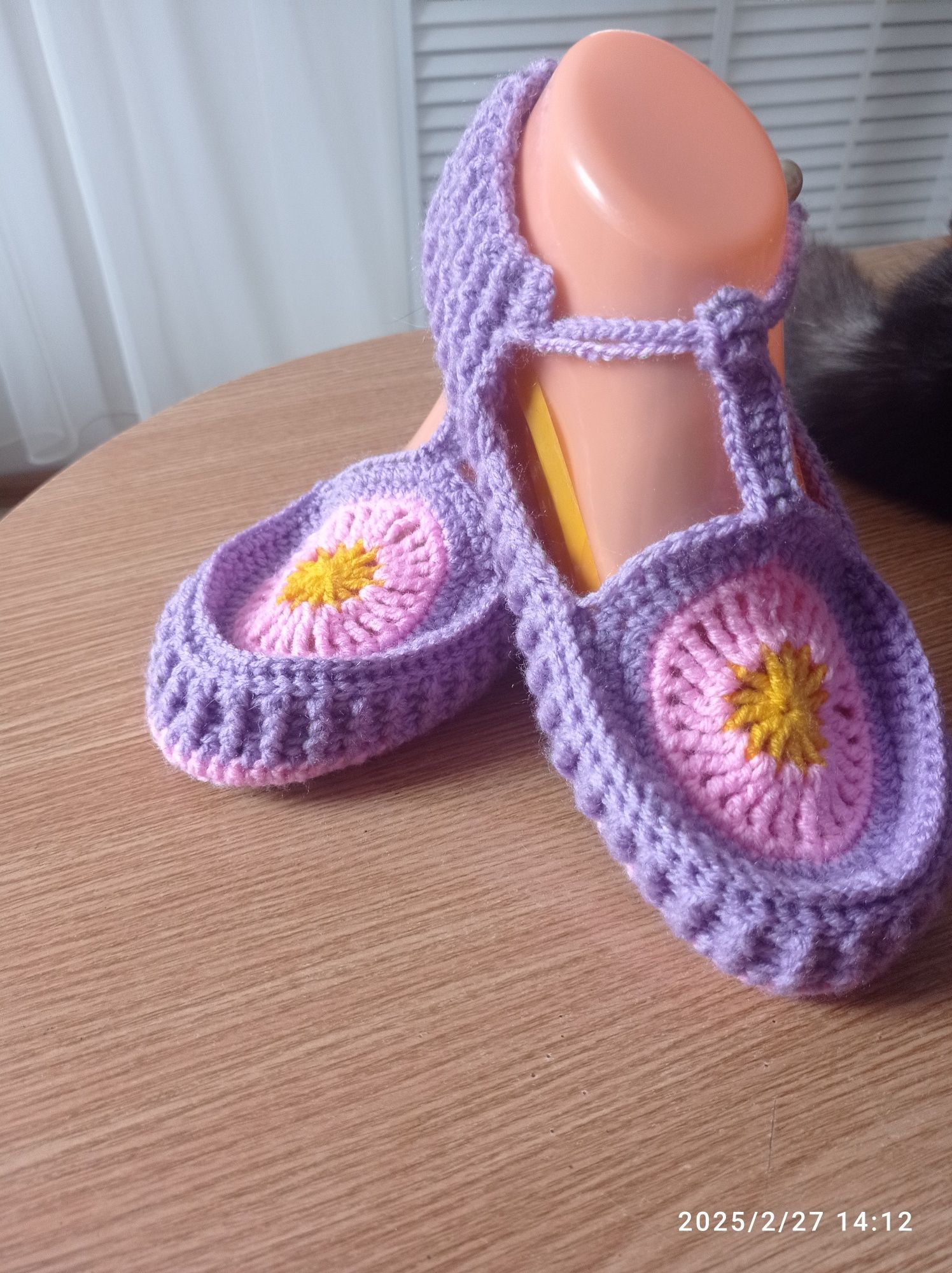 Продам домашнюю обувь