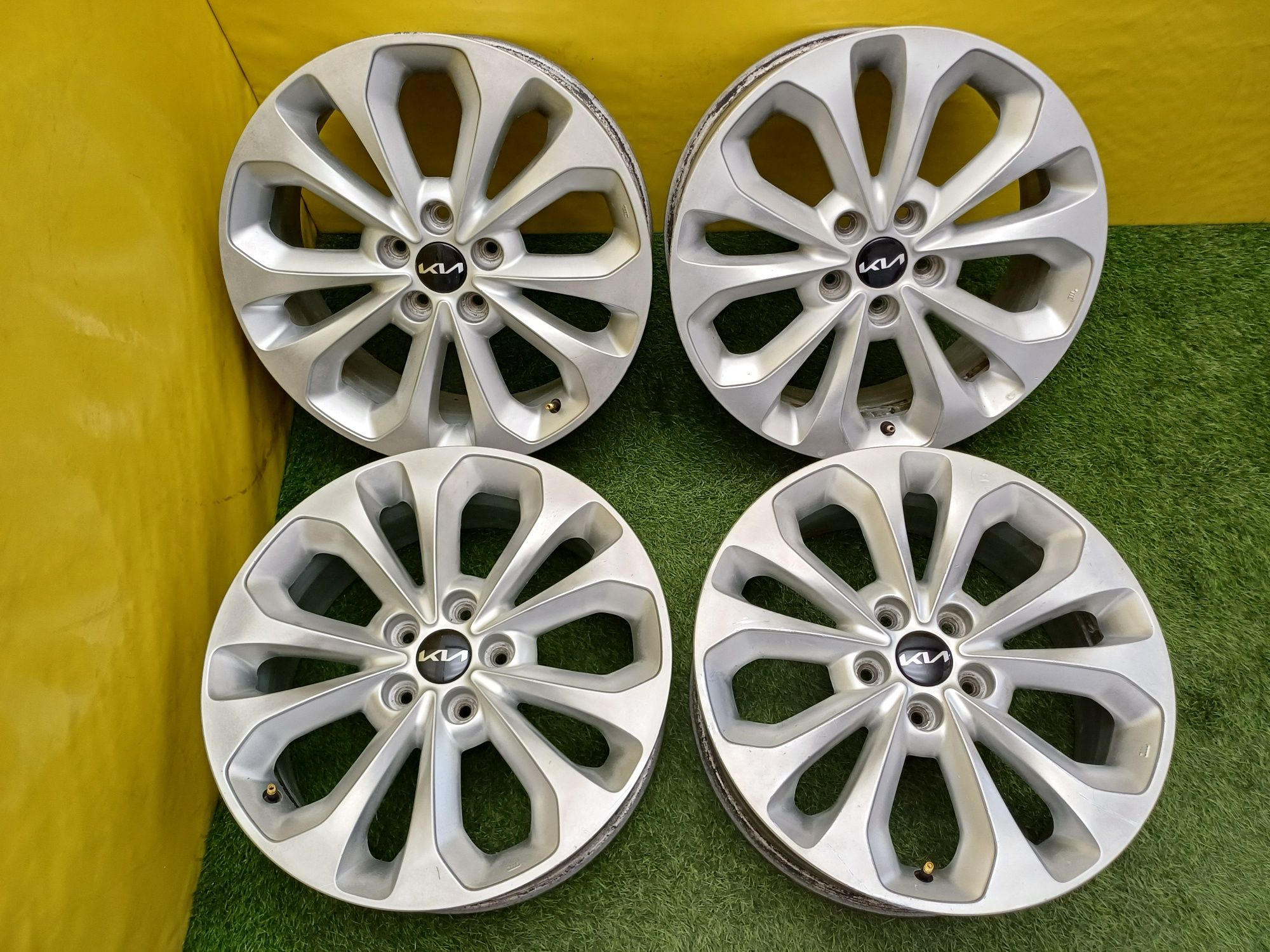 Диски R18 5×114.3 на Kia и другие.