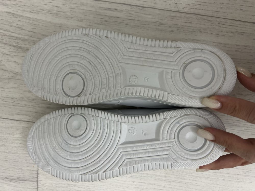 Кроссовки Unisex белые Air force 41 размер