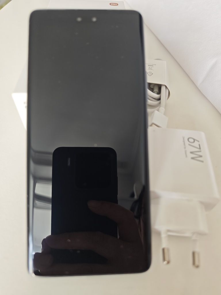 Продается сот.телефон Xiaomi 13 lite 8/256 гб