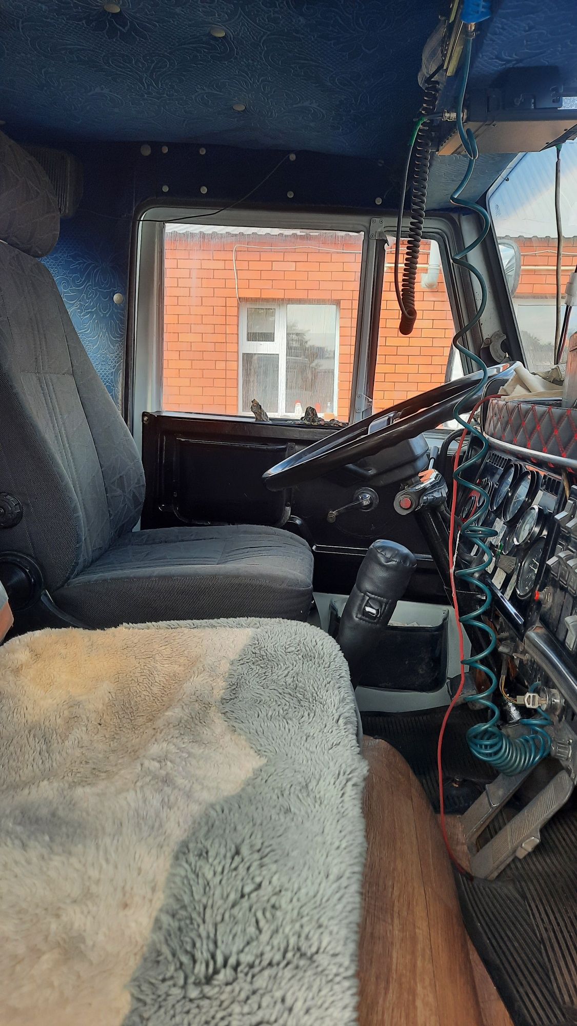 КАМАЗ 5320 самосвал.