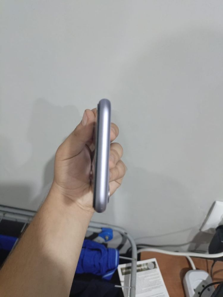 IPhone 11 128GB продам