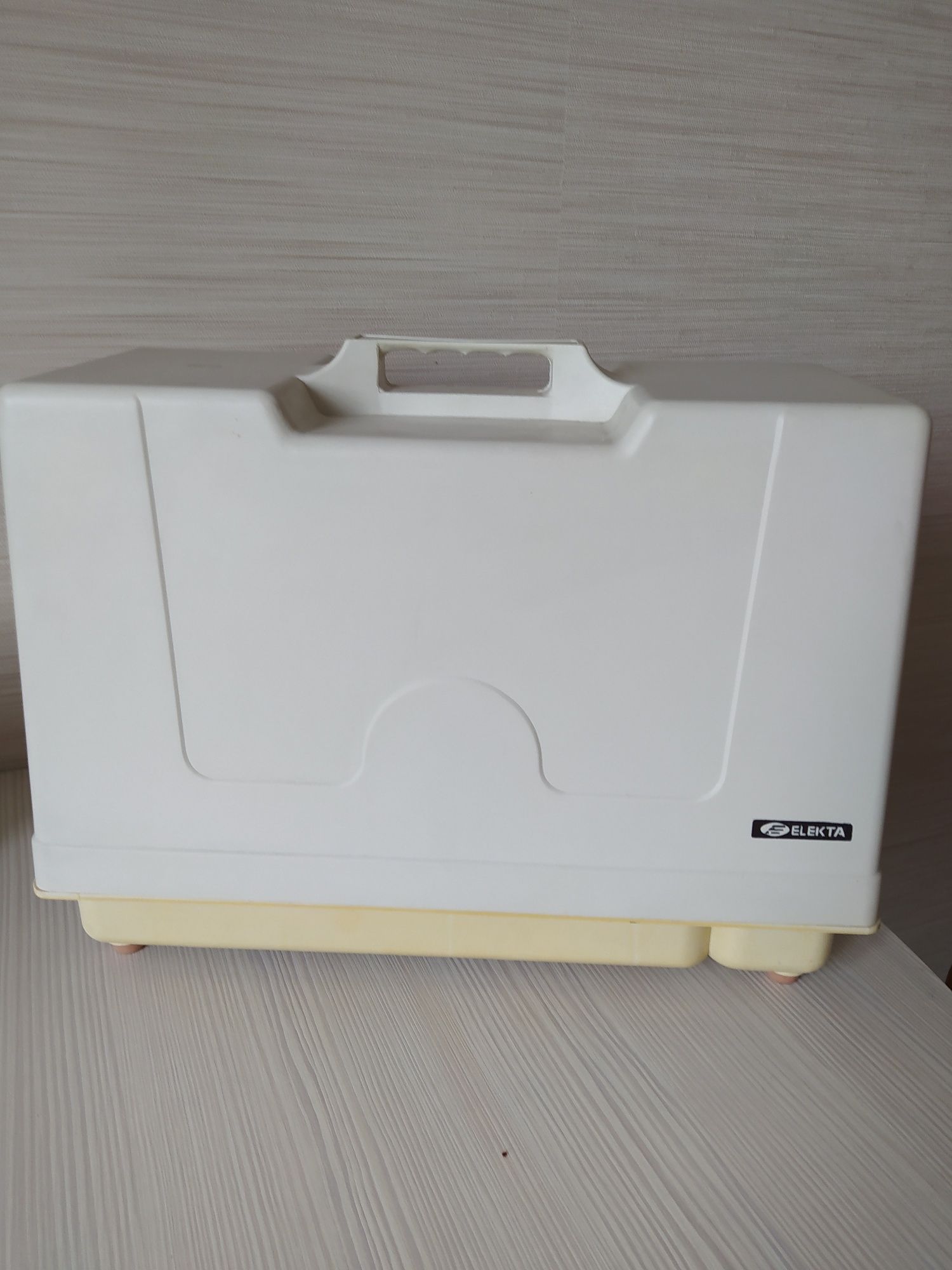 Японская швейная машинка Elekta