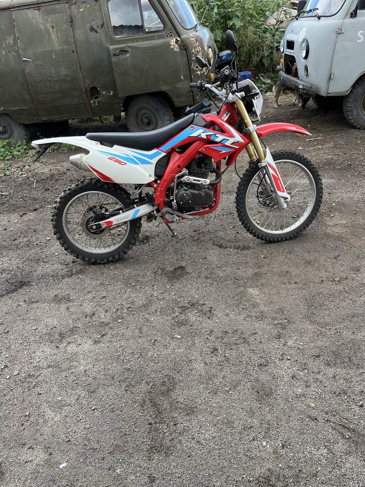 Продам мотоцикл эндуро KTL 250