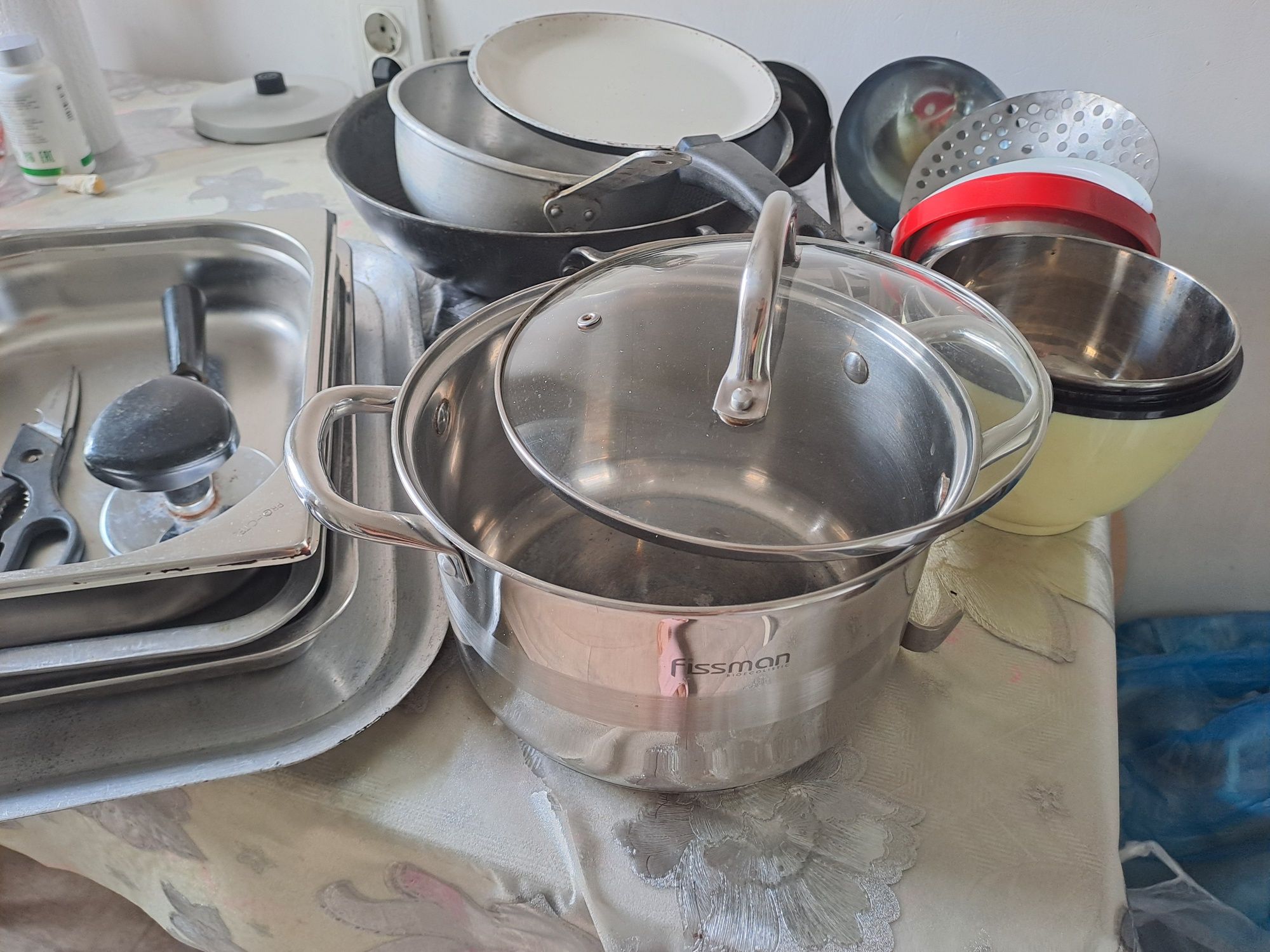 Продам кухонные приборы