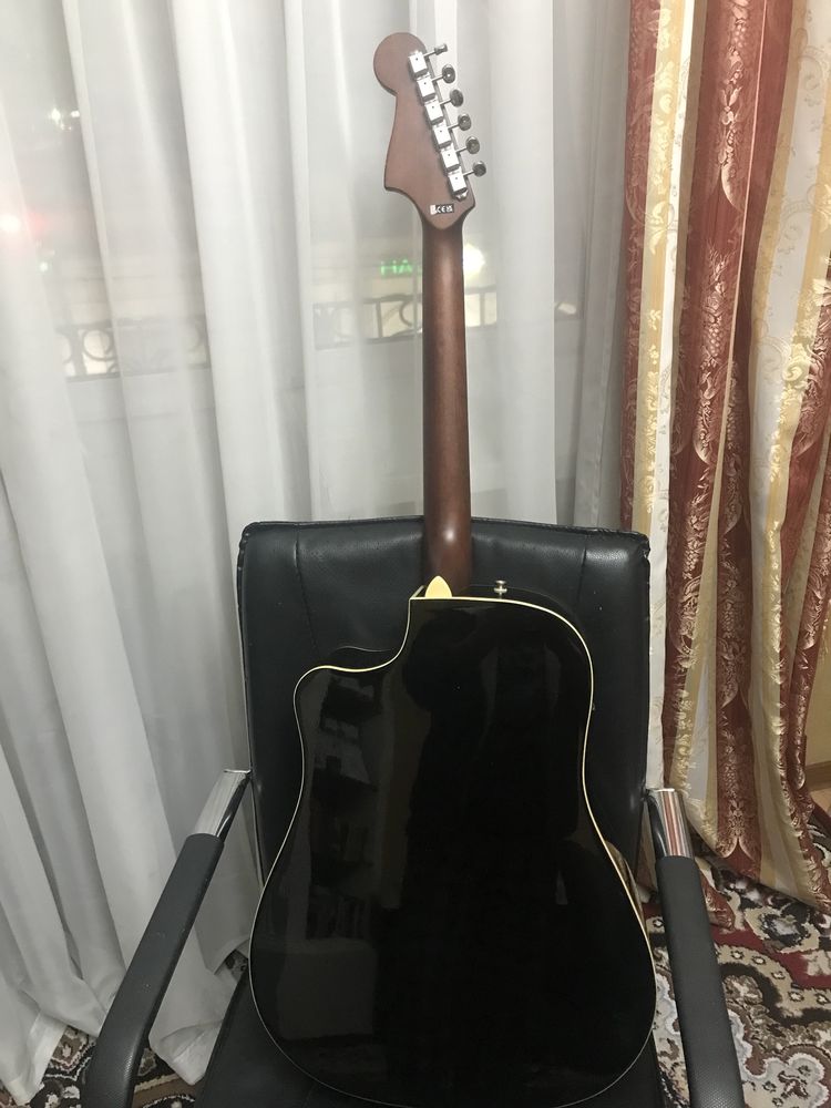 Продам электроакустическую гитару Fender Redondo!!!