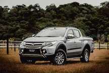 ветровики (ДЕФЛЕКТОРЫ ОКОН) на Mitsubishi L200