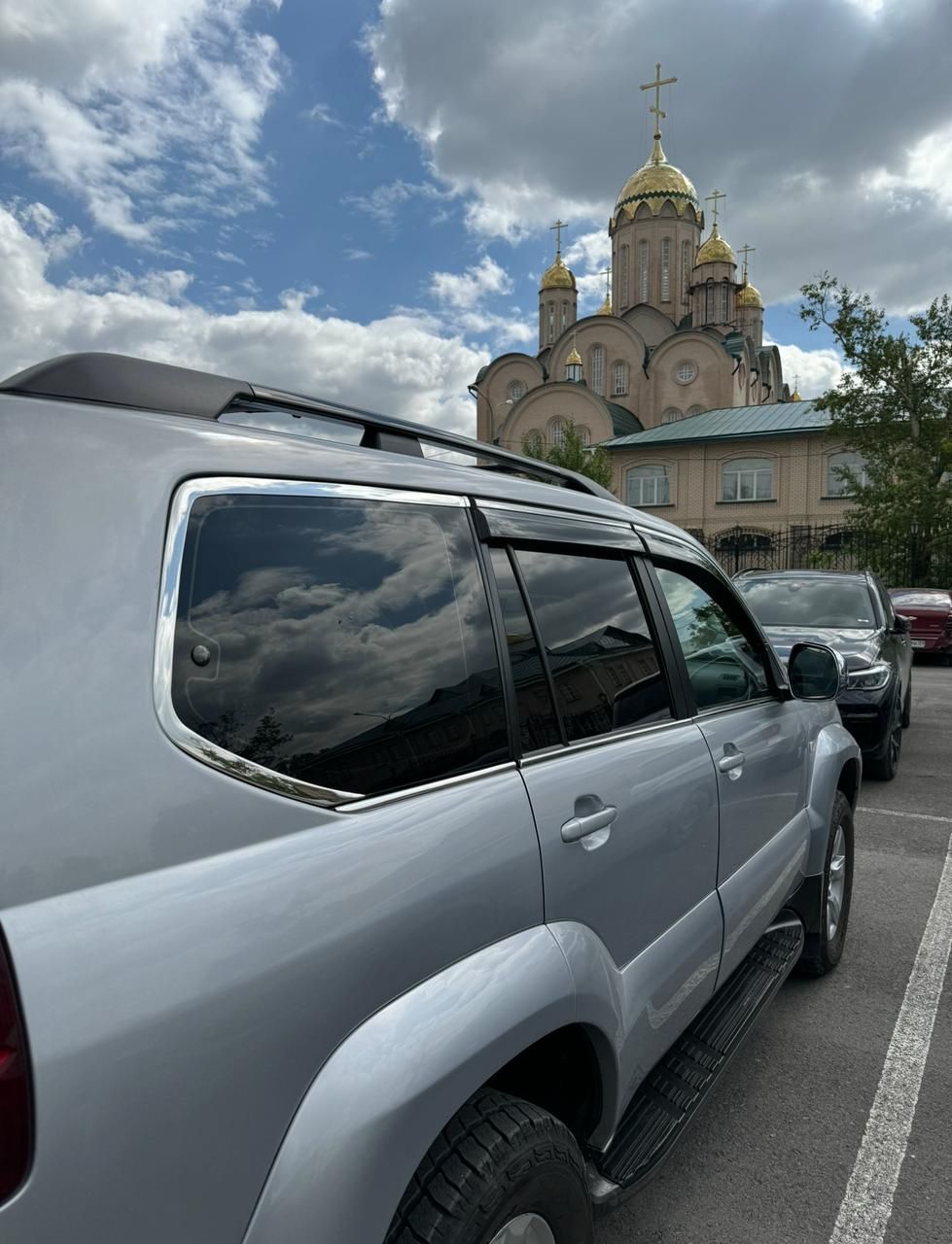 Подномерник Тойота Ленд Крузер Прадо 120 gx470