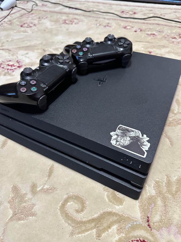 Sony Playstation 4 PRO 1,3 терабайт