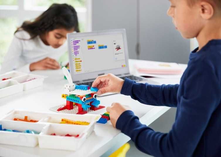 Набор LEGO Education SPIKE Старт
