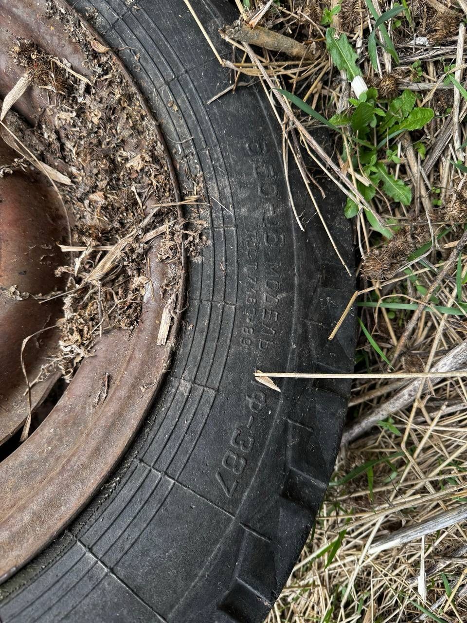 Продам колеса с дисками на трактор Т 25