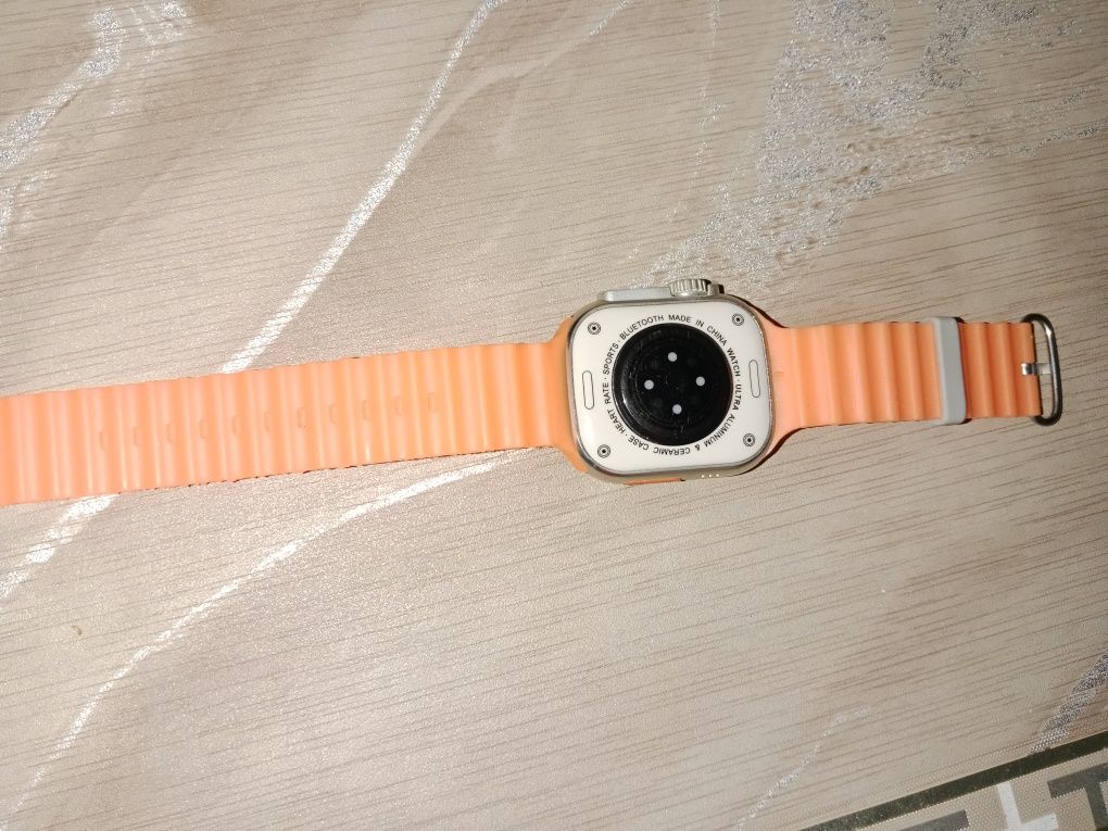 Продам часы ultra2 в хорошем состоянии