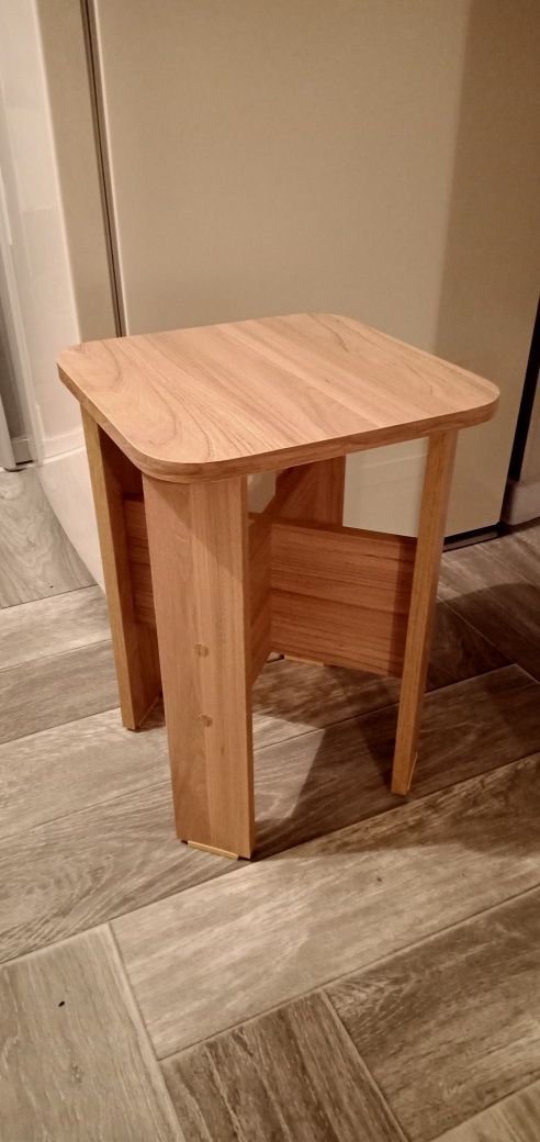 Продам табуретки новые.3500тг -1шт