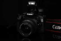 Canon EOS 550D + EF-S 18-55mm 3.5-5.6